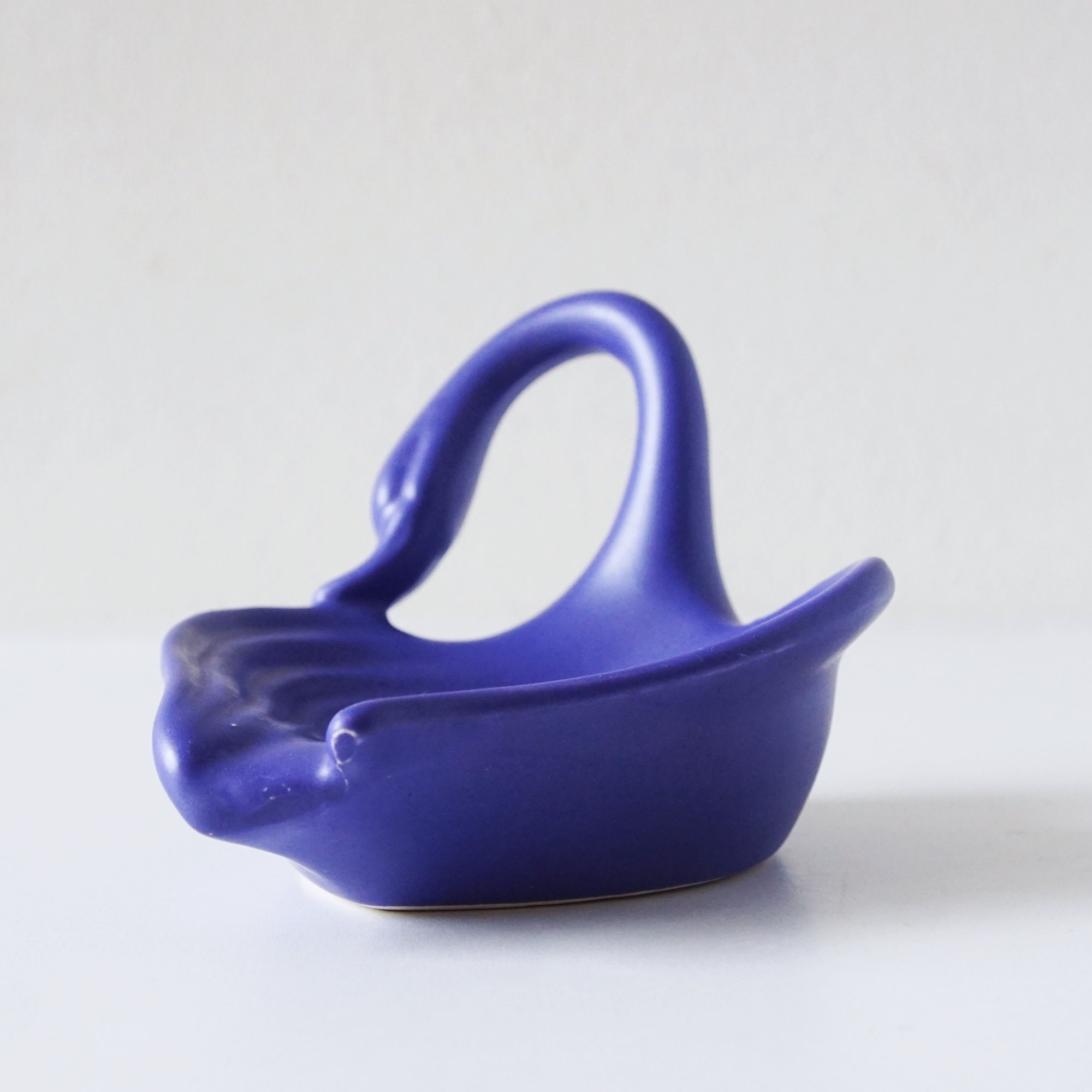 Purple Vintage Swan Dish by Vl Keramiek Dutch Pottery | Etsy