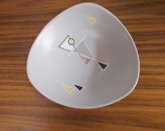 FLORA GOUDA Rumba, off White Mid Century Dish, Colorful Abstract