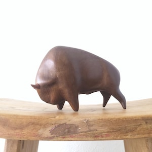 Mid-Century Wooden Bull – Hand-Carved Figurine – Vintage Scandinavian Style