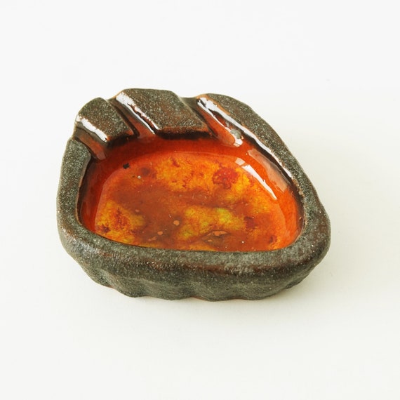 ミッドセンチュリーの陶器製灰皿、茶色とオレンジ色、オランダ陶器