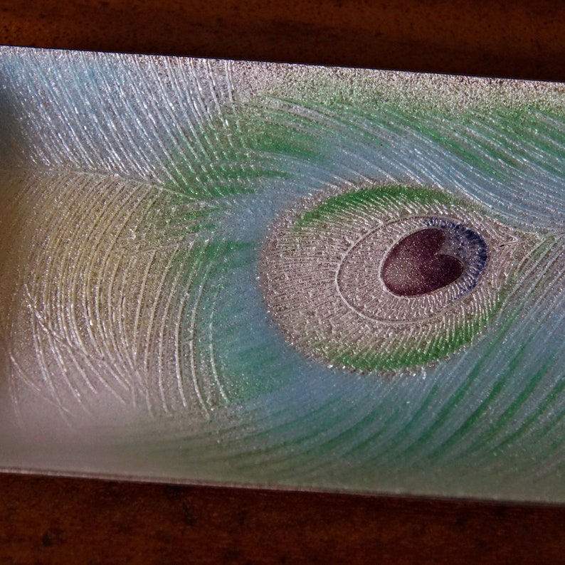 Enamel Mid Century Tray Mother of Pearl Peacock Feather decor. image 4