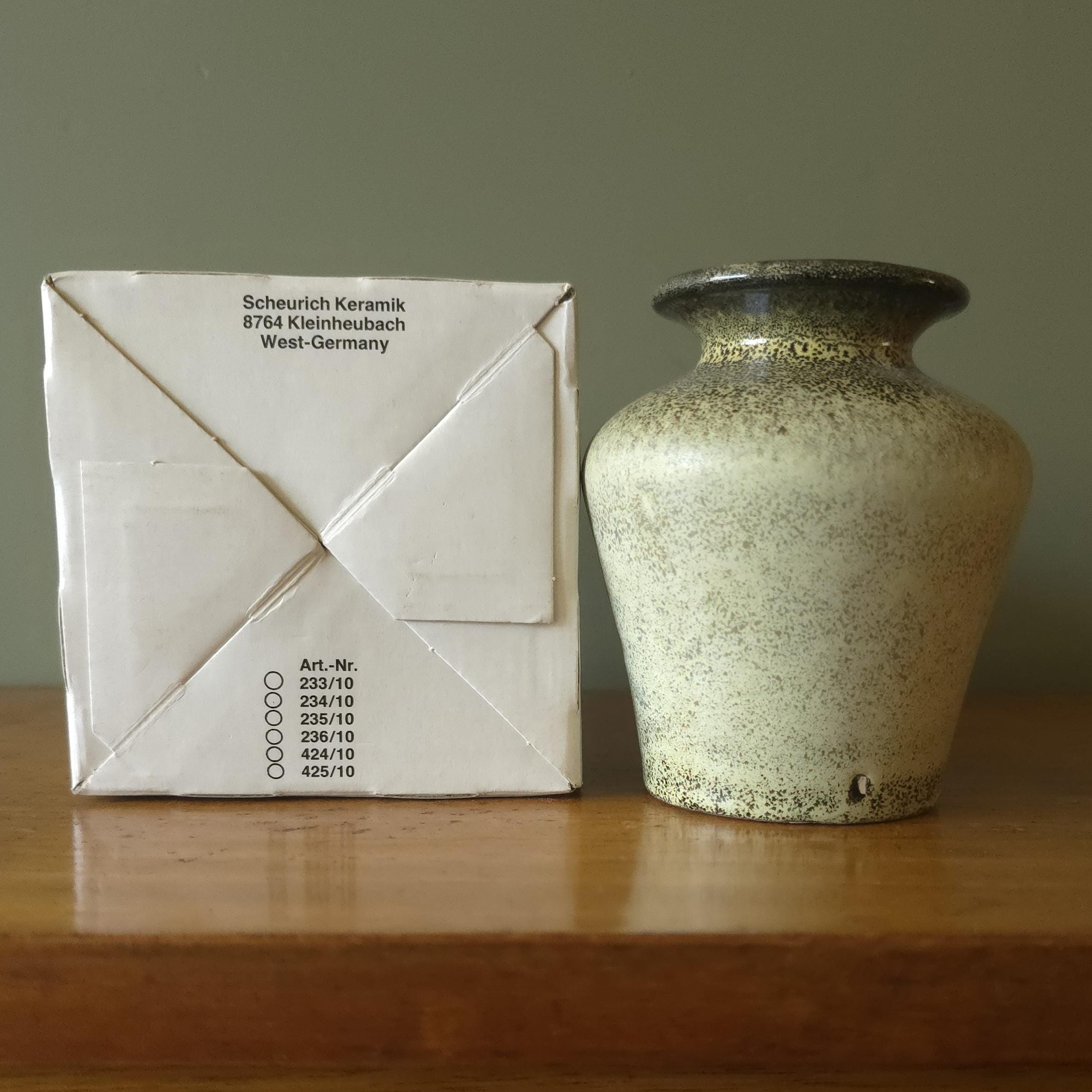 新古品 SCHEURICH ミニ花瓶 236-10 | オリジナルギフトボックス