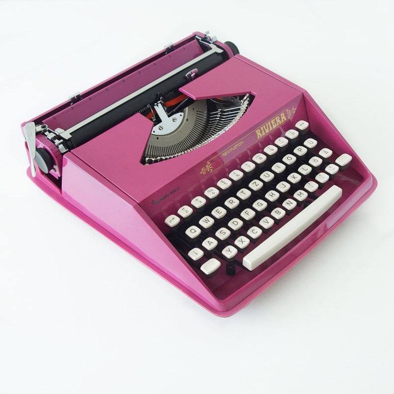 MINT condition Remington Riviera Typewriter. Original Purple Colour. Professionally serviced image 4