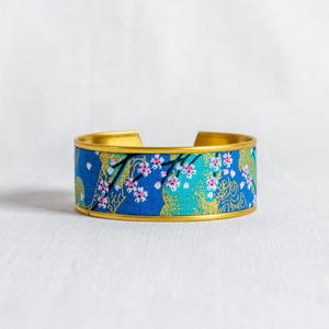 Sakura cuff bracelet, traditional Japanese motif | Cherry blossoms on a blue background | Japanese Zen gift