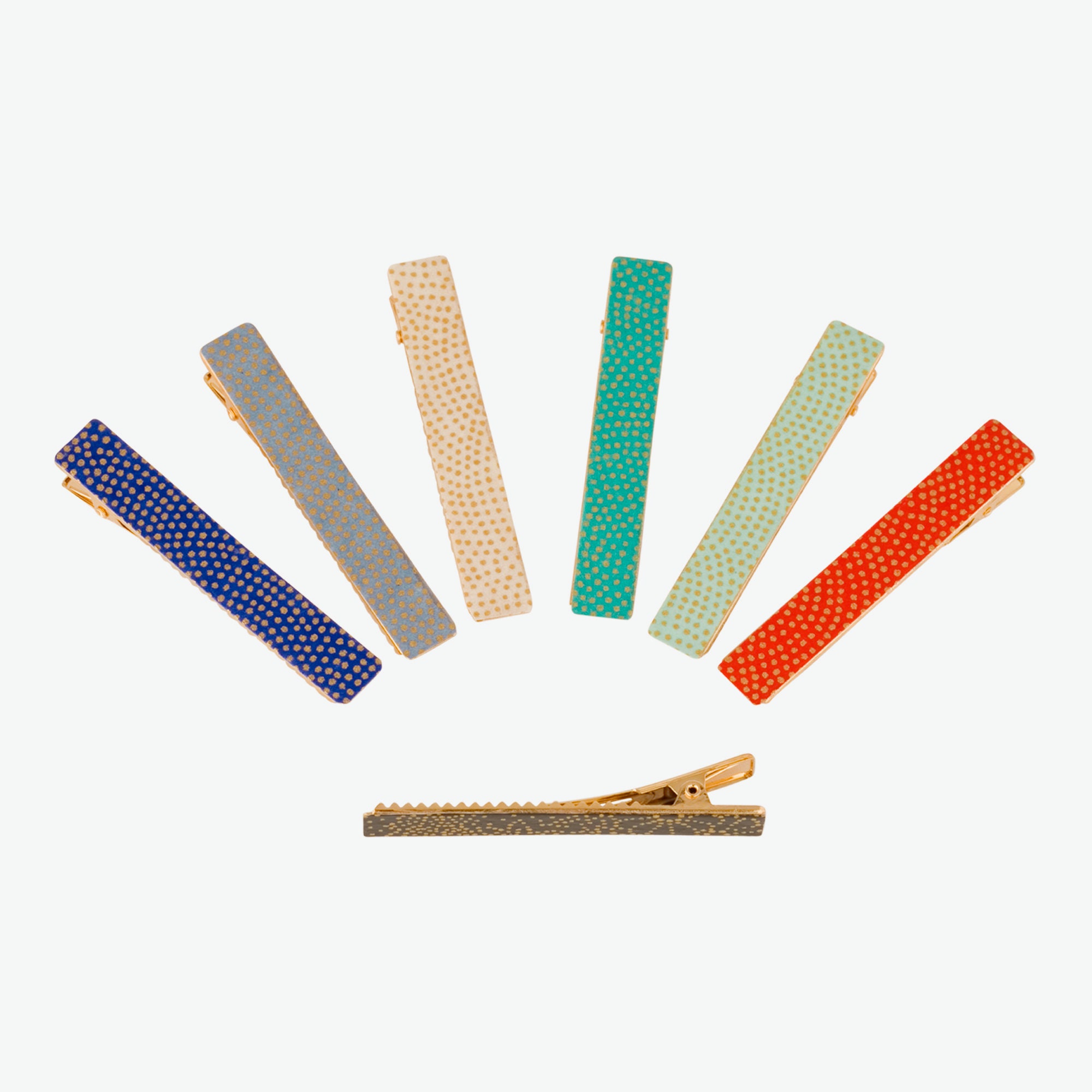 Hair clip covered with varnished Japanese paper