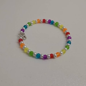 LGBT bracelet, rainbow bracelet, LGBT jewellery, LGBT accessories, rainbow jewellery. Gay pride bracelet, pride bracelet, pride jewellery.