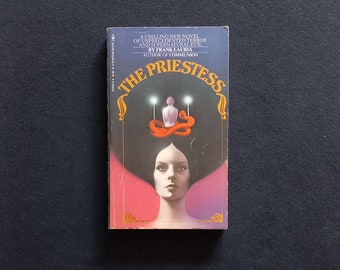 Frank Lauria - The Priestess (Bantam Books 1978) - vintage horror paperback