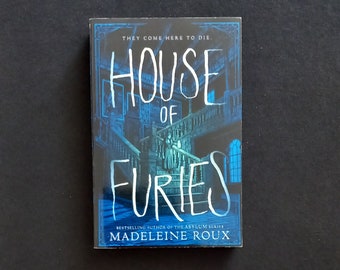 Madeleine Roux - House of Furies (Harper Teen)