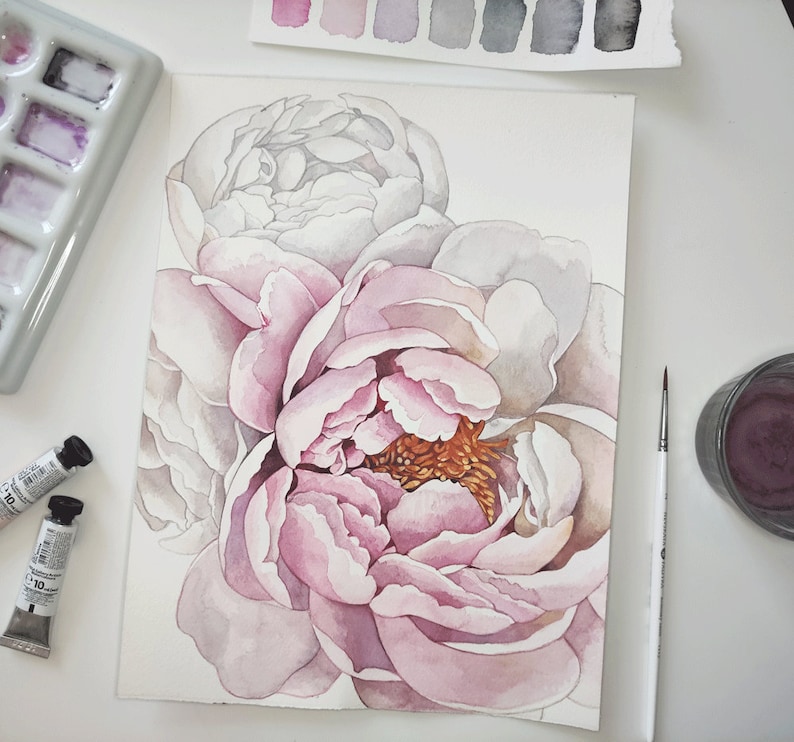 K&ouml;nnte beinhalten: Ein Aquarellbild von rosa und wei&szlig;en Pfingstrosen. Die Bl&uuml;ten sind in voller Bl&uuml;te und haben ein zartes, geschichtetes Aussehen. Das Bild ist in einem realistischen Stil gemalt und f&auml;ngt die Sch&ouml;nheit der Blumen ein.