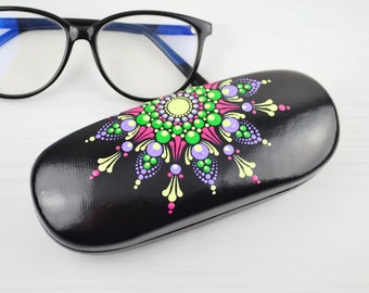 Mandala glasses case, Eyeglass holder for women, Hand painted glasses holder with mandala, Reading glasses case, Gift for teacher
