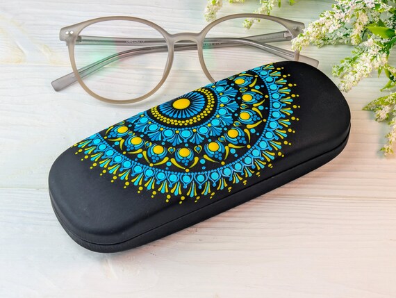 Blue Mandala Glasses Case, Hard Eyerglass Case for Women  display picture 3
