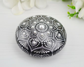 White black mandala painted stone Painted large pebble Paperweight Artificial rock Mehndi decor Dot art mandala rocks Meditation Stones