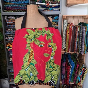 Sac portrait brodé en wax