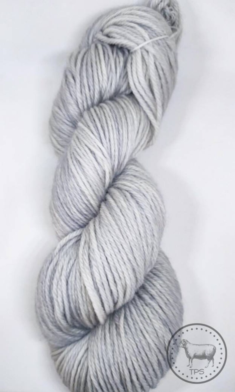worsted Base The Psychodelic Sheep Indie dyed yarn Hand dyed yarn Smoke/'n Colorway PREORDER