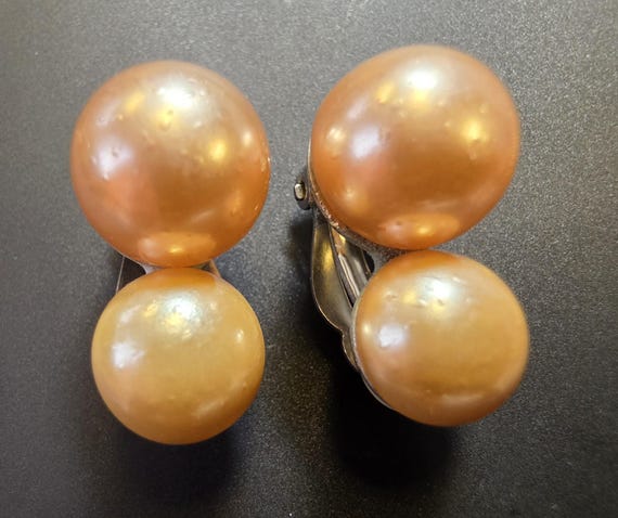 Erwin Pearl Champagne Pearl Clip Earrings | Vintage Large Mabe-Style Faux Pearl Statement Earrings