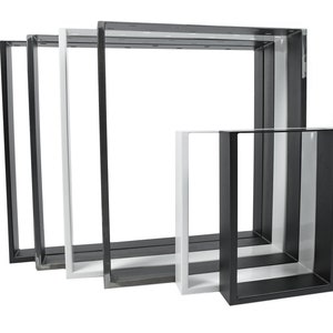 Könnte beinhalten: Vier Tischbeine aus Metall in verschiedenen Größen. Die Beine bestehen aus quadratischen Rohren und sind in Schwarz, Weiß und Grau erhältlich.