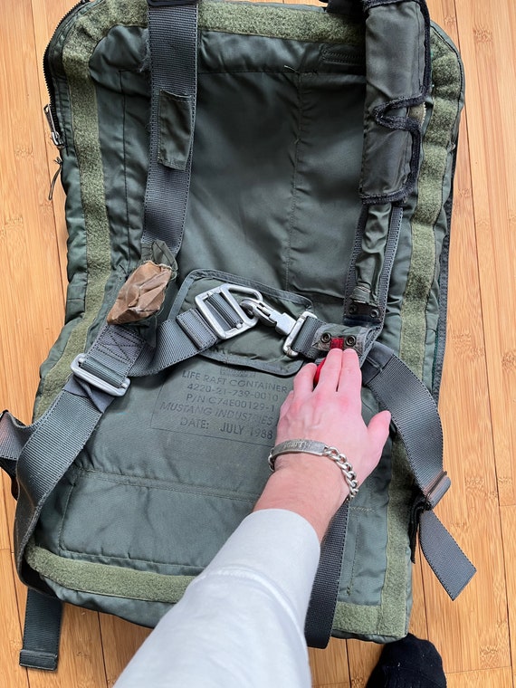 Mustang Survival, Life Raft container backpack. Canad… Gem