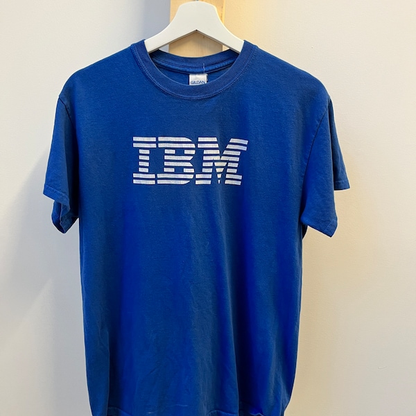 90s vintage IBM Big Blue T-shirt. fits like a Sz medium/ small.