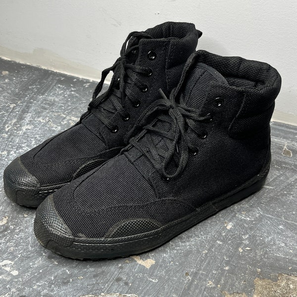 Deadstock Black Hightop Plimsol lace-ups Sz 10.5