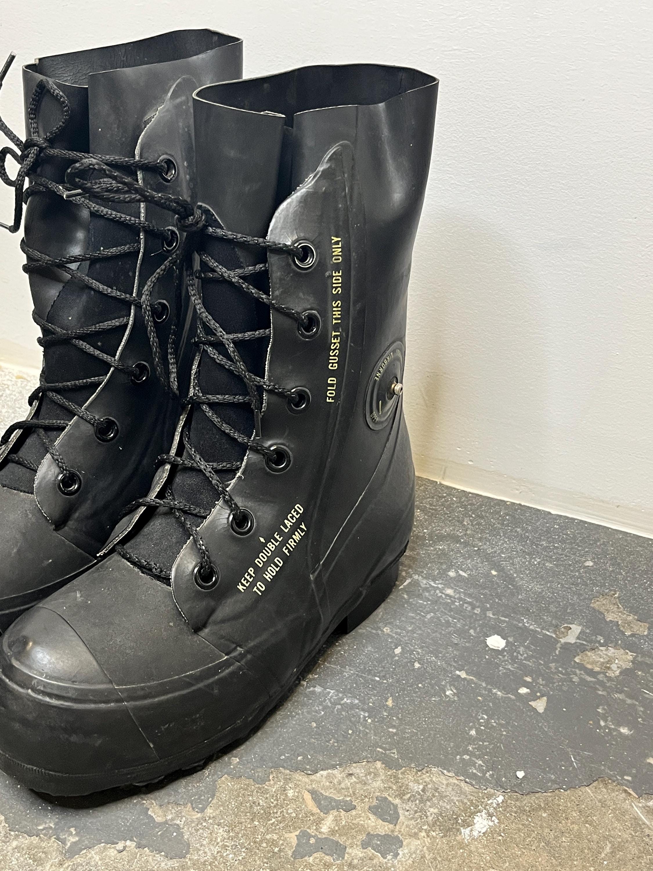 Vintage 1980s Us Military Mickey Mouse Boots. Extreme Cold Weather