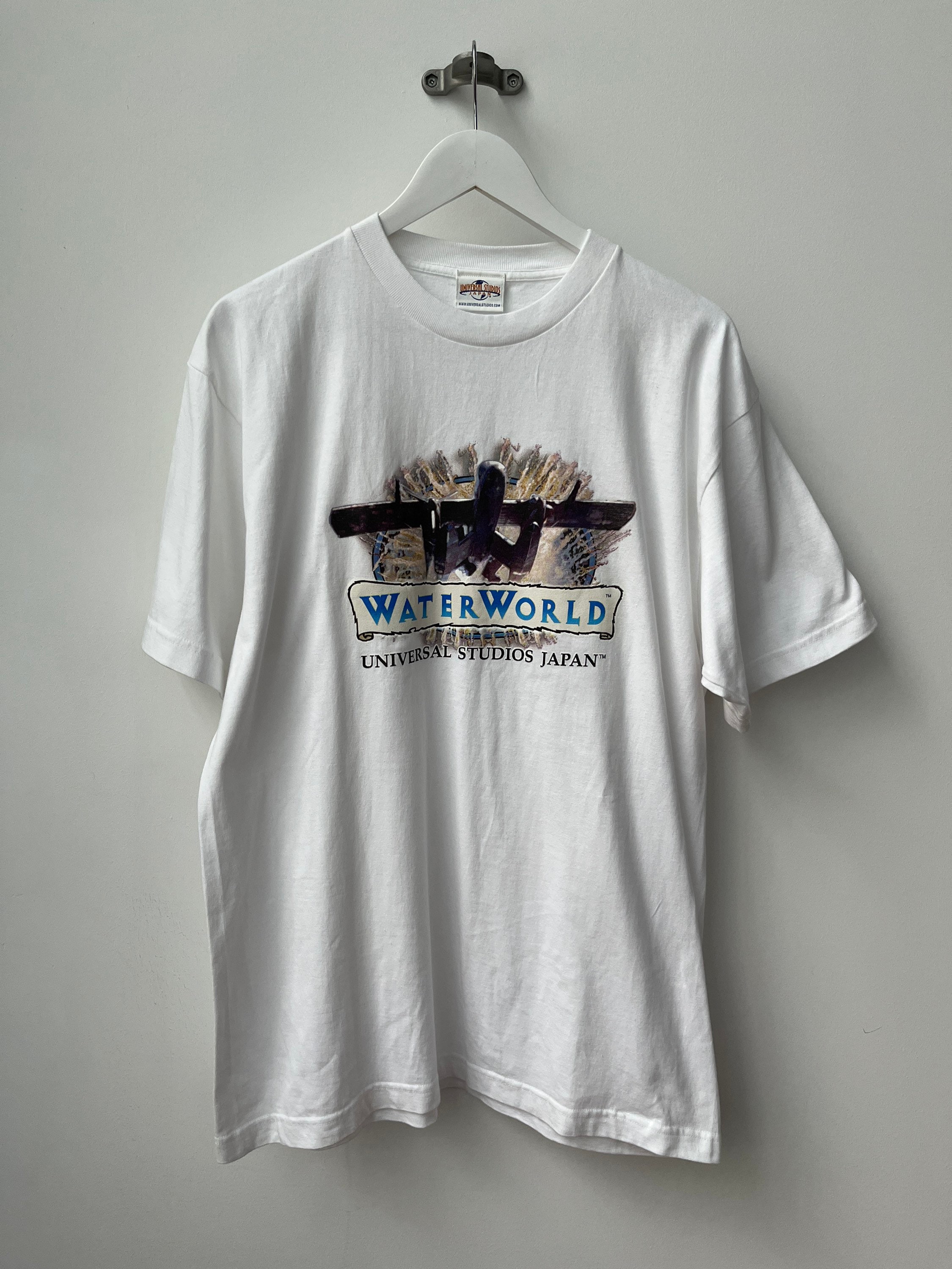 Waterworld Universal Studios Japan Tshirt. Made in Japan. Sz XL