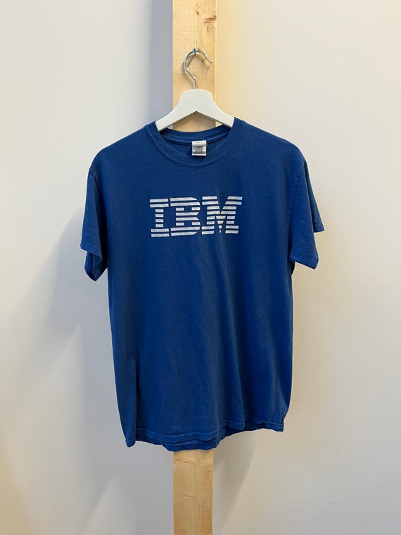 90s vintage IBM Big Blue T-shirt. fits like a Sz … - image 5