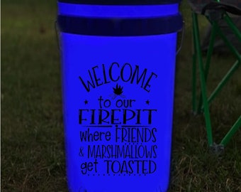 Firepit Friends Vinyl Decal, RV Camper Bucket Decor