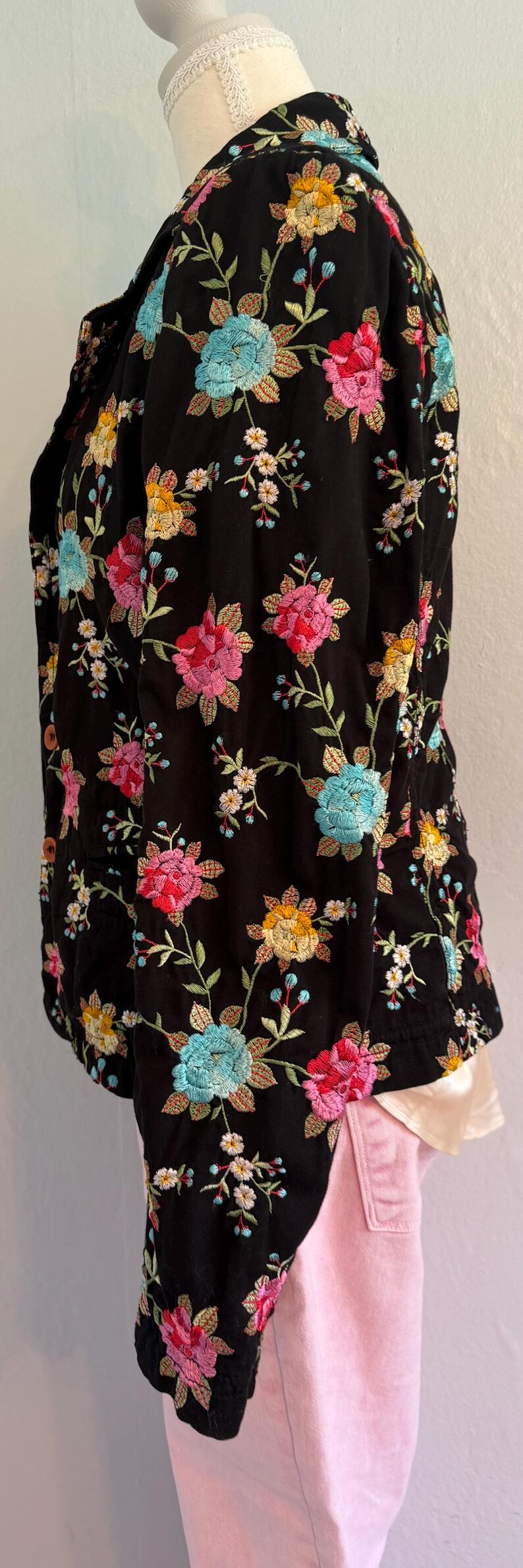 May include: A rustic wooden sign with the text "Welcome to our home" in white lettering. The sign features a distressed finish and a simple, inviting design, perfect for entryway decor.