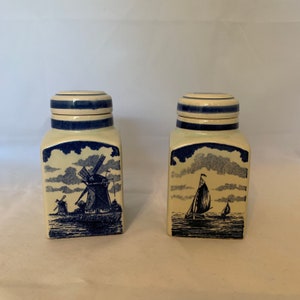 Delft Blue Holland Hand Painted Ginger Jars.