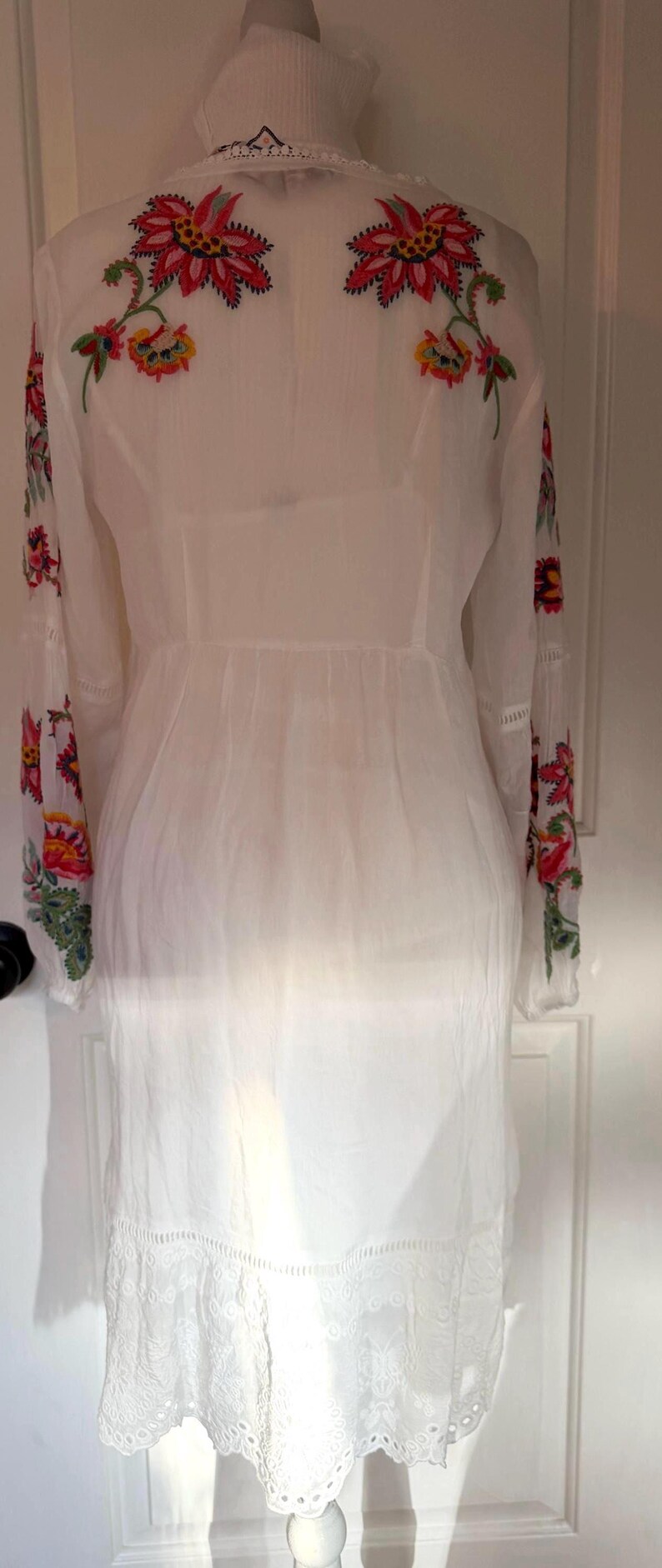 NWT Johnny Was - White Cotton Dress Floral Embroidered Size S With Slip image 15