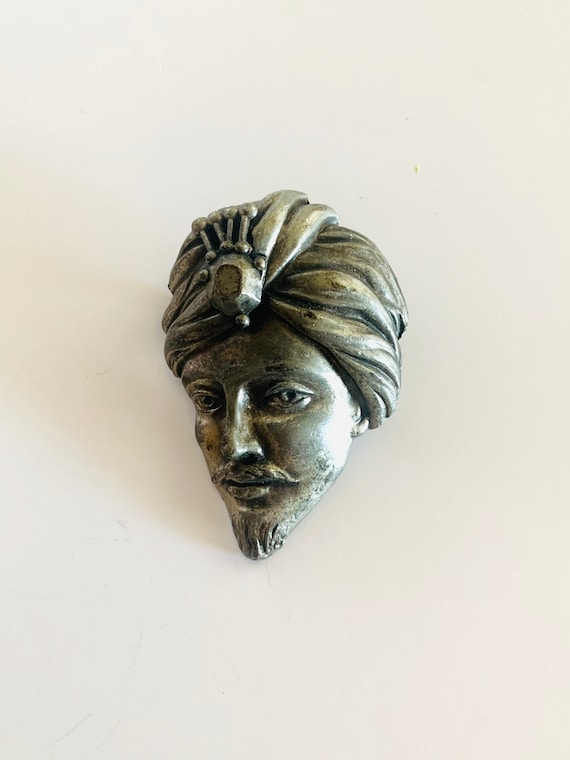 Vintage Alexander Korda Brooch, Thief of Bagdad