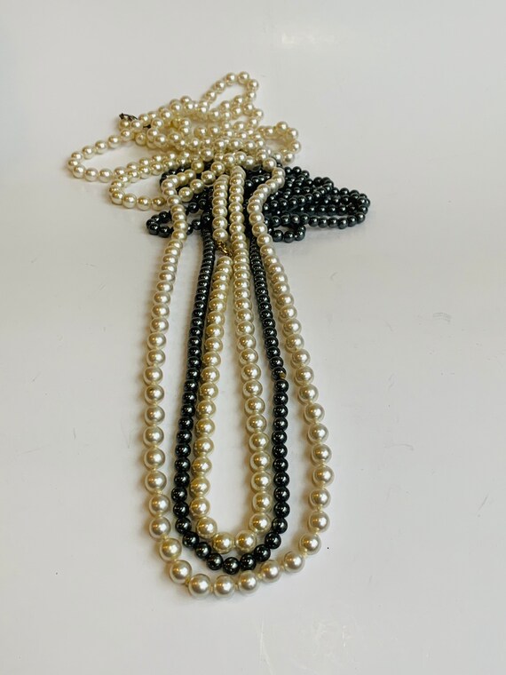 Vintage Collection of Faux Pearls, Grannie Chic F… - image 6