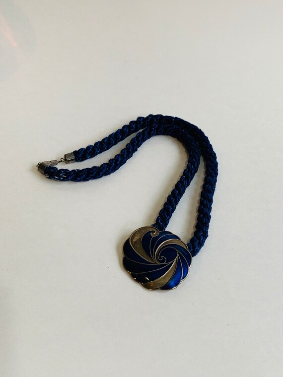 Vintage Rope Necklace with Metal and Enamel Penda… - image 2