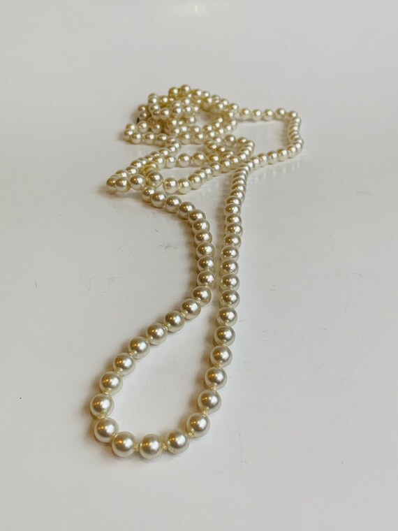 Vintage Collection of Faux Pearls, Grannie Chic F… - image 5