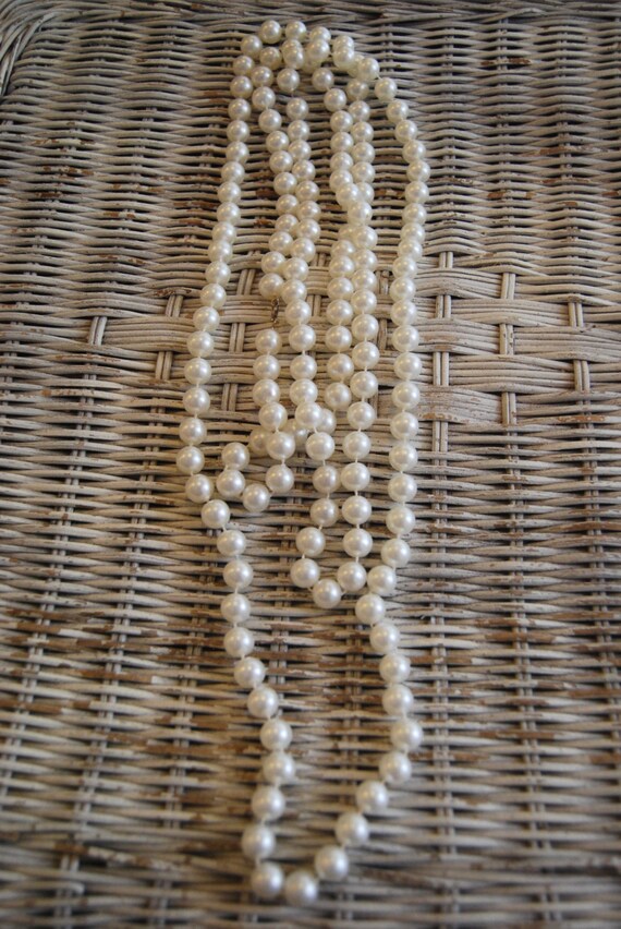 Vintage Trio of Faux Pearl Necklaces, Beaded Neck… - image 4
