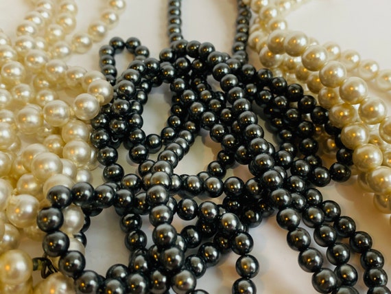 Vintage Collection of Faux Pearls, Grannie Chic F… - image 2