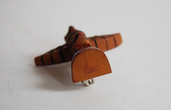 Vintage Totem Hand Carded Pin, Brooch - image 5