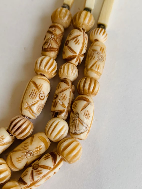 Vintage Faux Bone Beaded Necklace - image 2