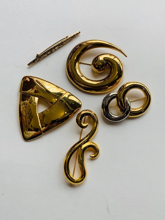 Vintage Collection of Gold Brooches - image 6