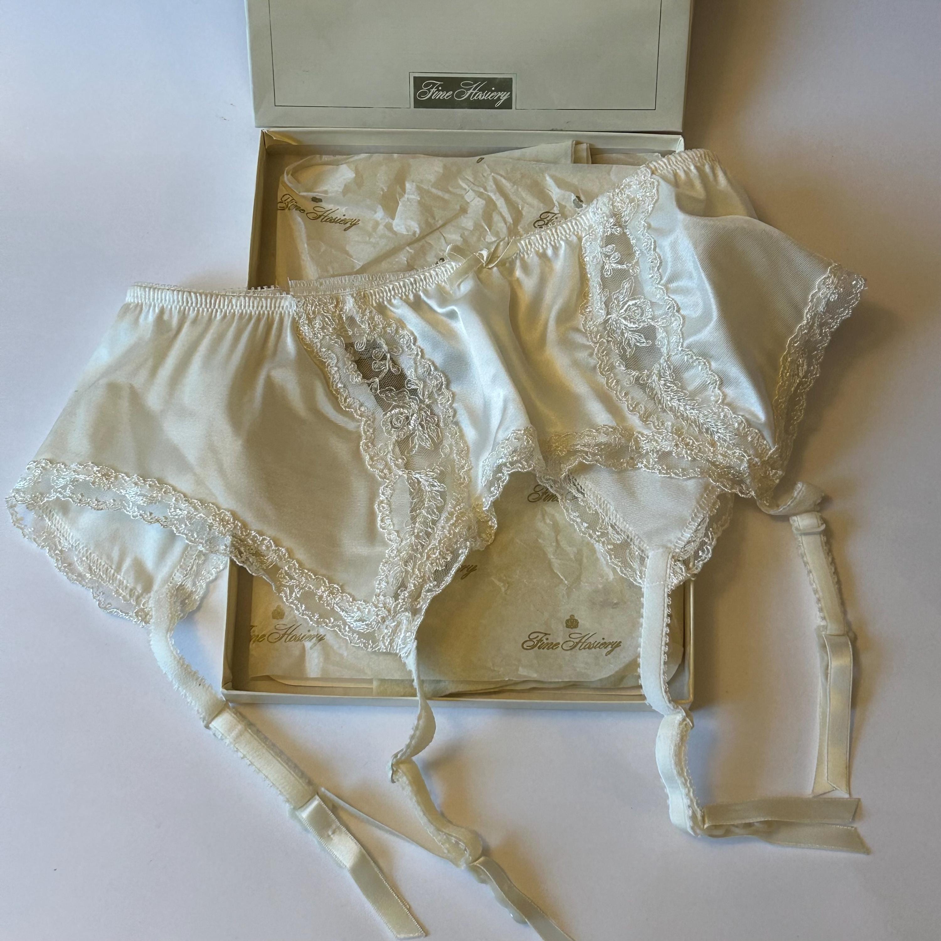 White Garter Thigh High Set - Etsy