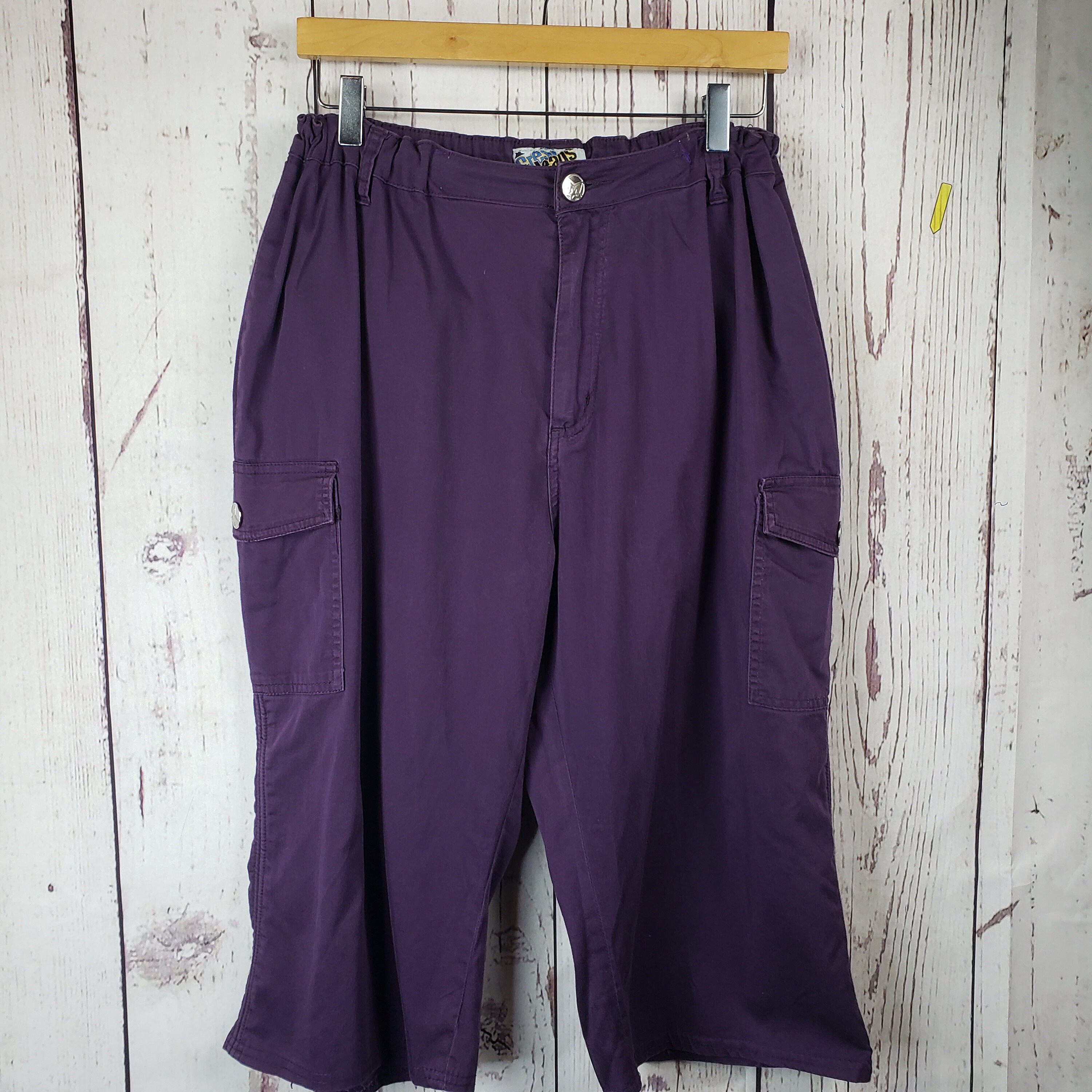 Crest Jeans Vintage Capri Cargo Pants 