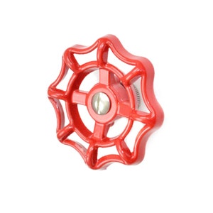 Pode incluir: Manípulo de válvula de metal vermelho com um design de estrela. A manija tem um parafuso prateado no centro.