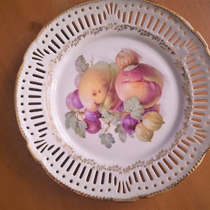 Vintage Porcelain Plate with Fruit - Schwarzenhammer (German) - 7-7.5 In. Diam. - Reticulated - Gold Trim - Realistic Design - Excell. Cond.