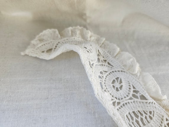 Lacey Collar - White Needle-Lace-Type with Dainty… - image 4
