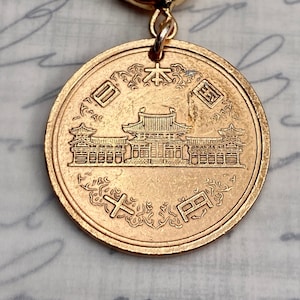 Japan 10 Yen Coin Necklace Pendant. Phoenix Hall. Hoodo Temple. Genuine Freshwater Pearl. 16&quot; Chain with 3&quot; Extender. Rose gold plated.