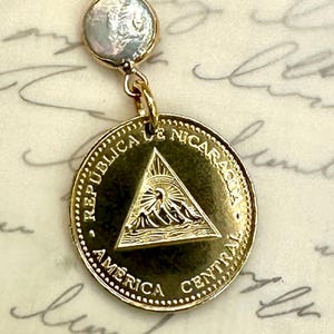 2014 Nicaragua 25 Centavos Coin Necklace Pendant. Choose from 3 Settings
