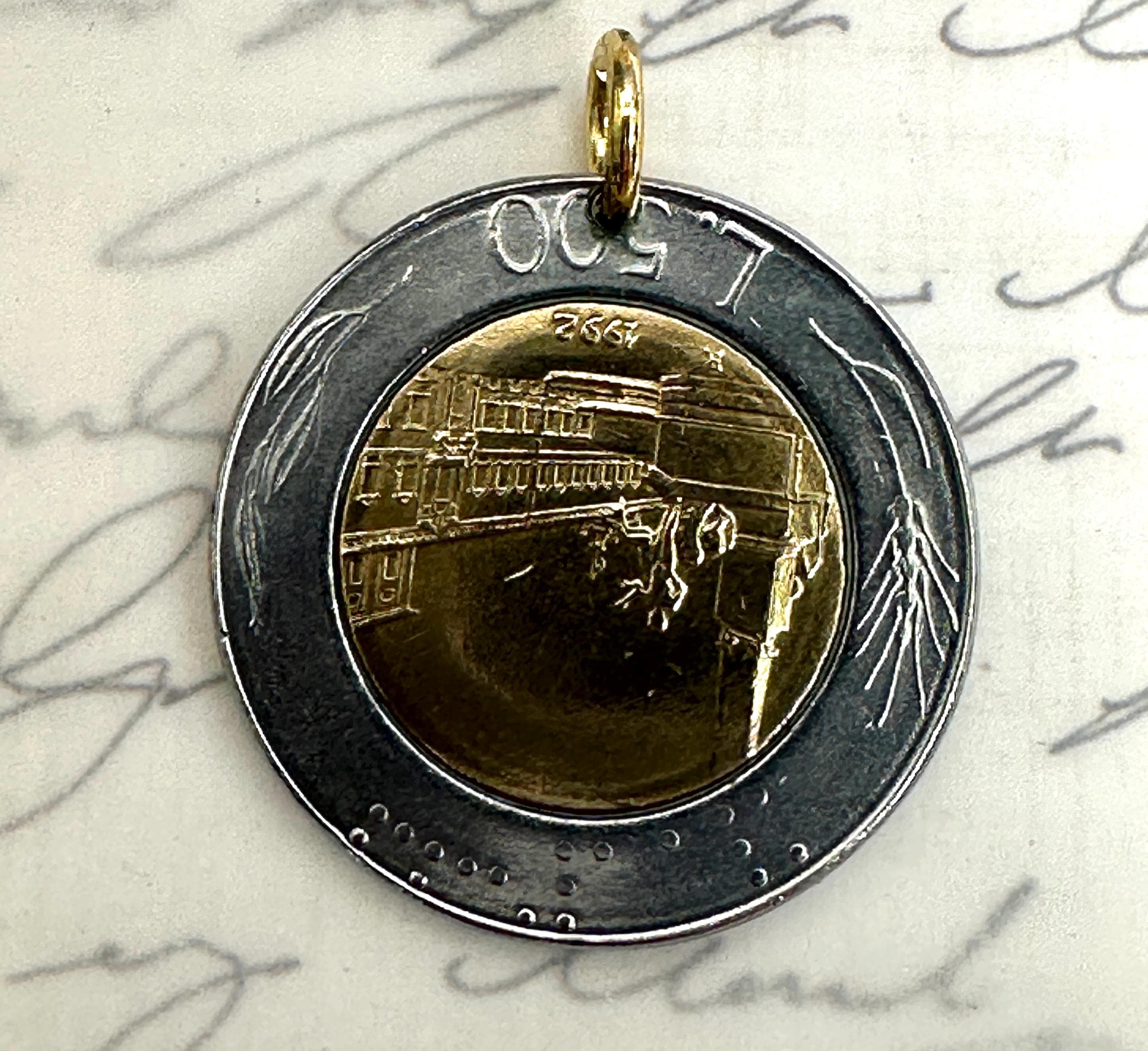 1992年イタリア500リラ硬貨ネックレスペンダント。3種類のセッティング