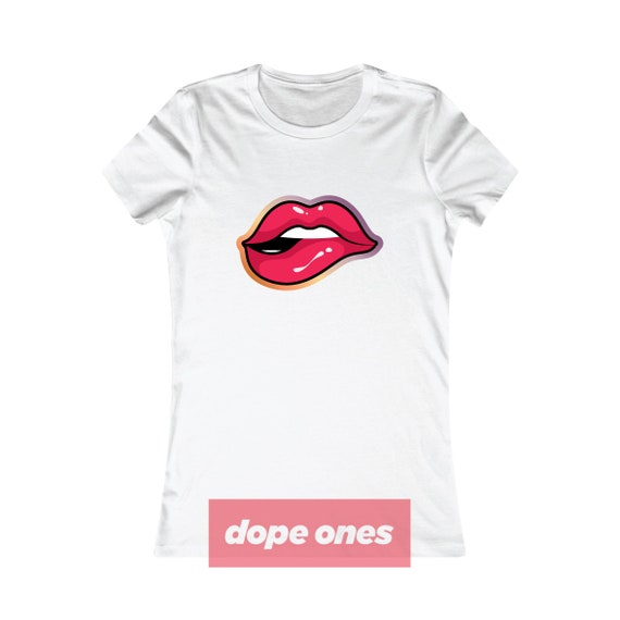 lip print t shirt