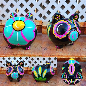 Medium Hand-Painted Mexican Ceramic Piggy Bank – Colorful Folk Art Coin Bank, Día de los Muertos Decor, Unique Artisan Gift