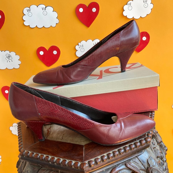 Vintage Joyce Maroon Ox Blood SONIA Wine Man made Materials Mary Jane Heel Pump Two Texture Shoes in Original Box